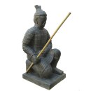 Chinesischer Krieger, kniend, H 100 cm, schwarz antik